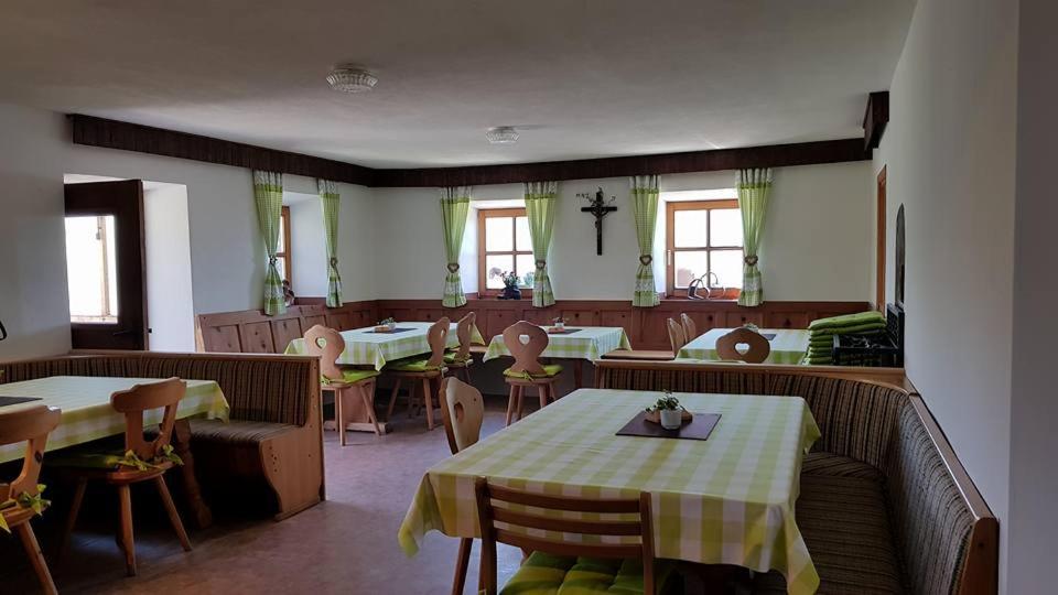Enzianhuette Berggasthaus San Leonardo in Passiria Eksteriør bilde