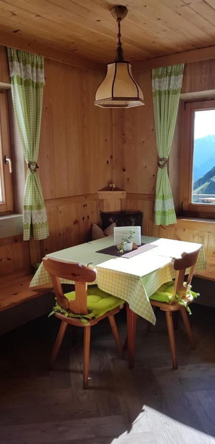 Enzianhuette Berggasthaus San Leonardo in Passiria Eksteriør bilde